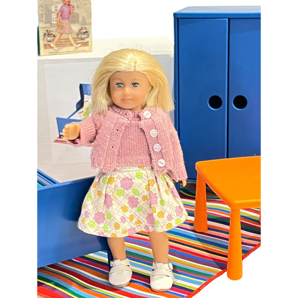 American Girl Mini Kit Doll & Ikea Bedroom Set Rug Bed Table Wardrobe Chair Box - Picture 5 of 9
